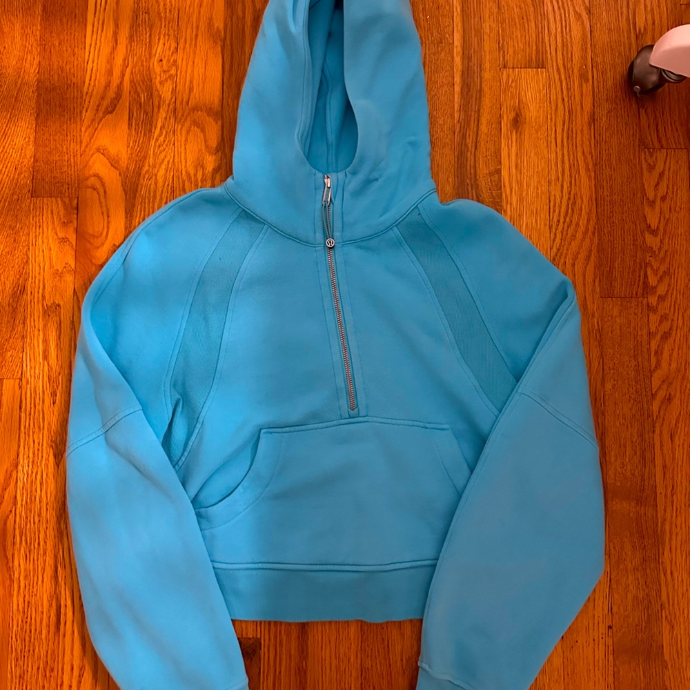lululemon scuba electric turquoise size xs/s